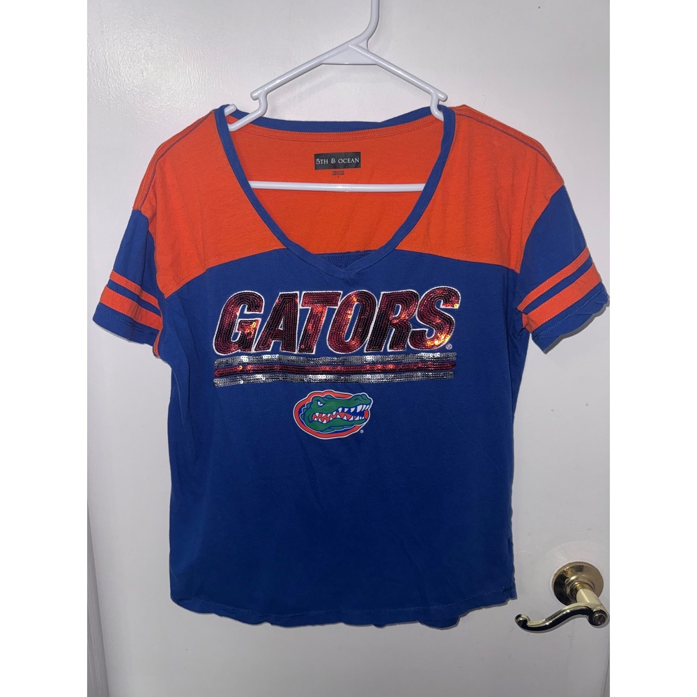 5th & Ocean Florida Gators Sequin V-Neck T-Shirt Blue Orange Womens Large NCAA